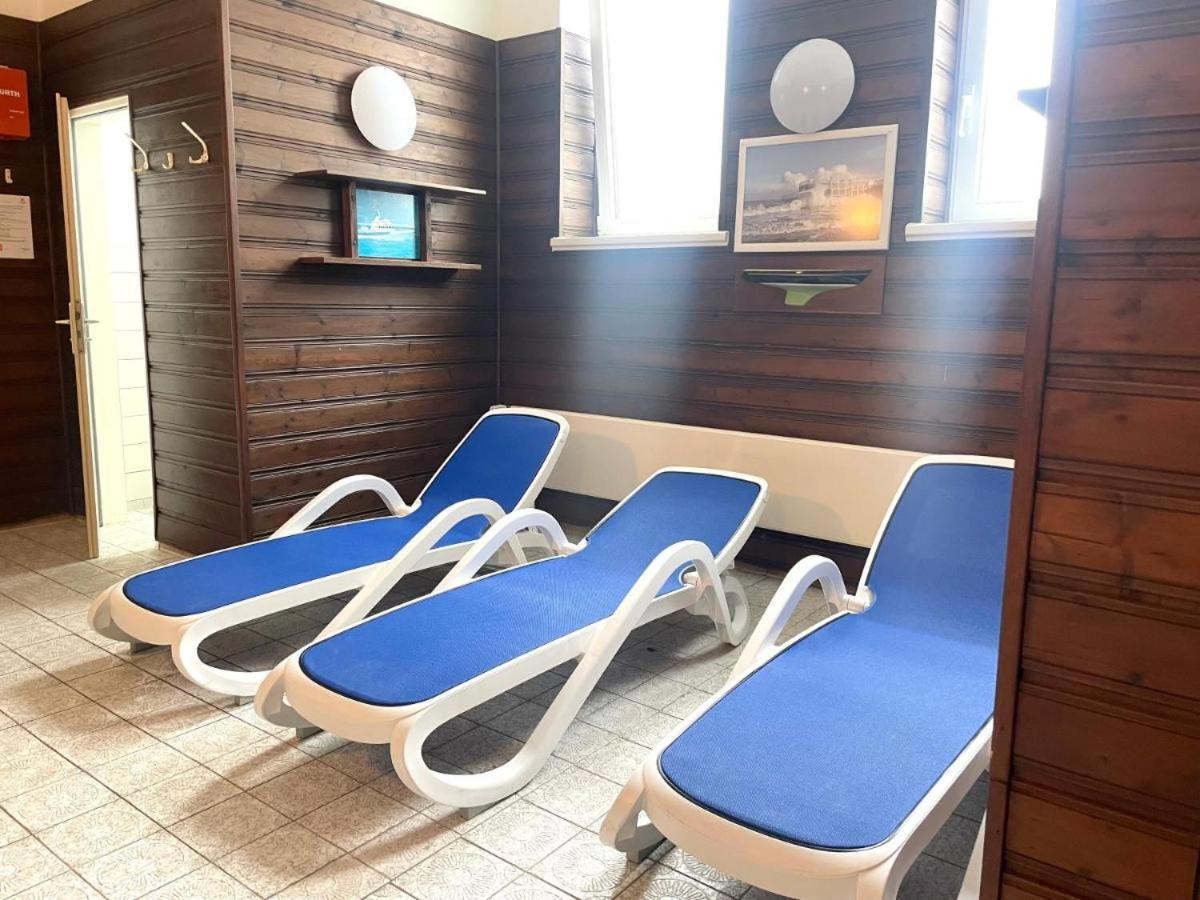 Schicke Fewo 150M Vom Strand Kostenlos Wlan Grosses Schwimmbad Sauna Куксхафен Экстерьер фото